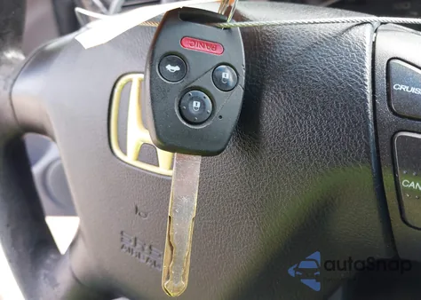 2006 Honda Accord 2.4 Lx z USA, uszkodzony, nr VIN 3HGCM56476G703433